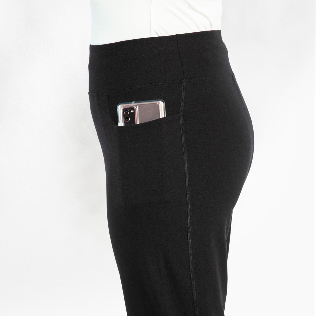 Maggie's Organics Boot Cut Pant, size Large