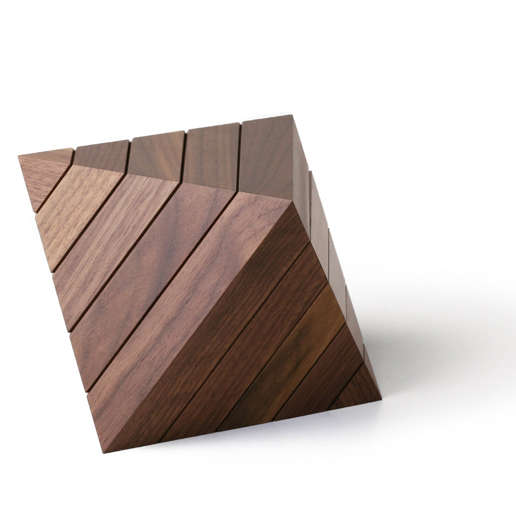 Naef Diamant, walnut (special order)