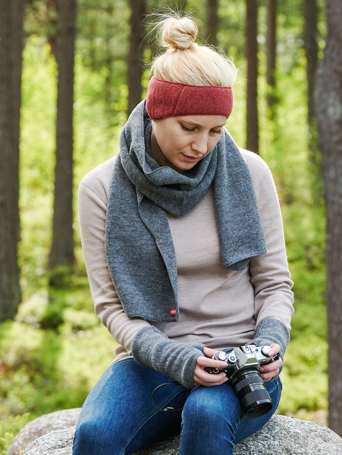 Ruskovilla wool fleece scarf, navy blue