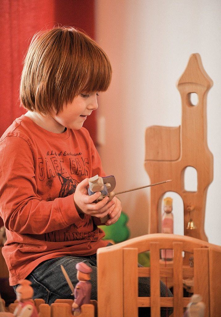 Kinderkram trellised gate