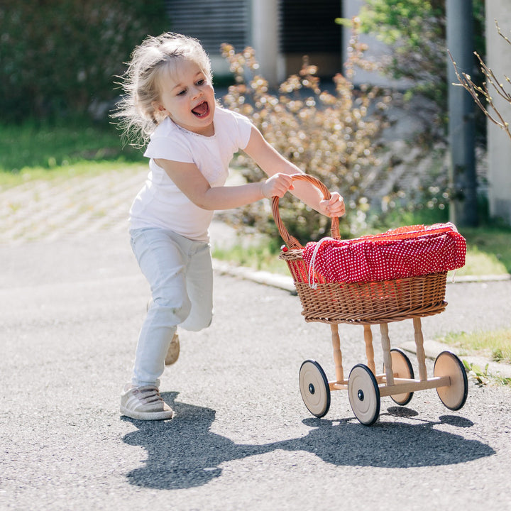 wicker bassinet