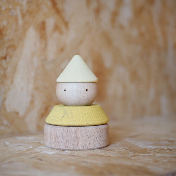 Ocamora conical yellow hat stacker