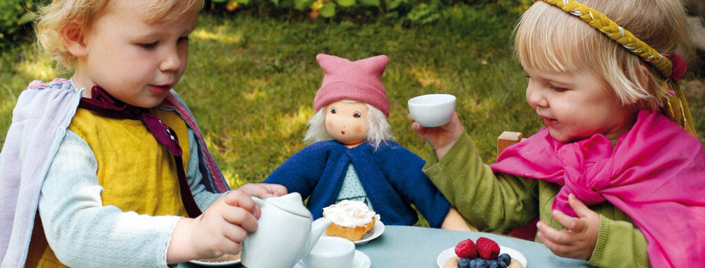 dolls & doll play
