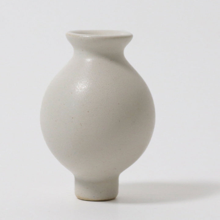 white vase for birthday ring