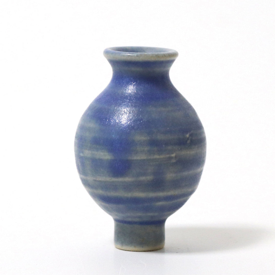 blue vase for birthday ring