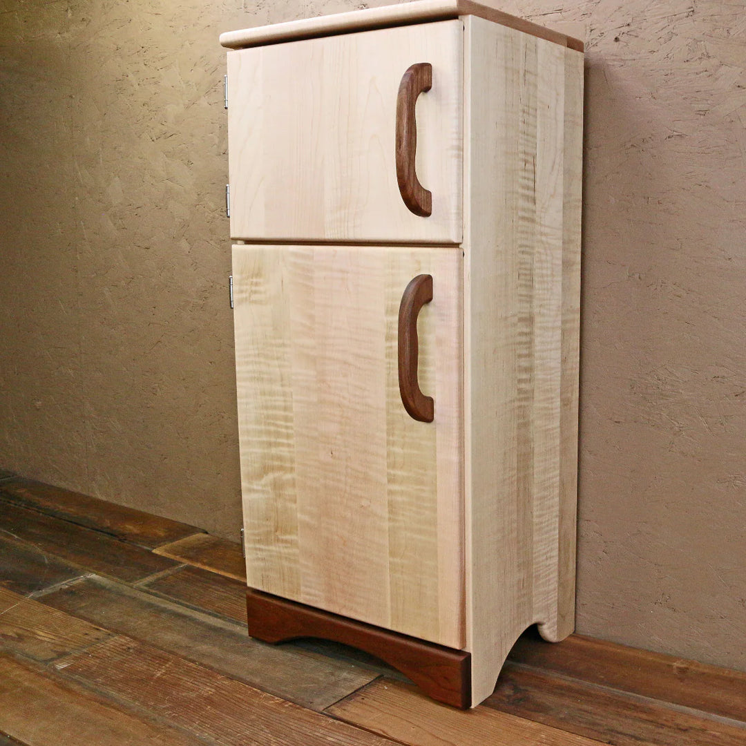 Camden Rose Simple Fridge, Maple