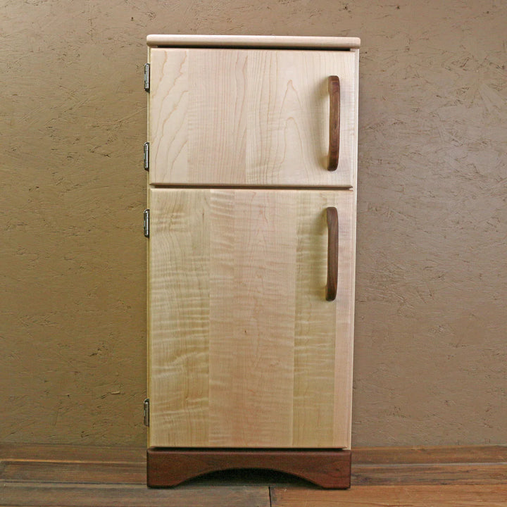 Camden Rose Simple Fridge, Maple