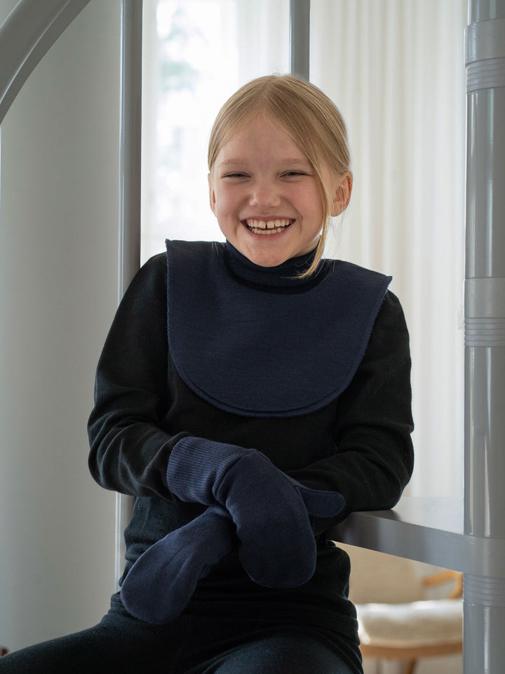 children's Ruskovilla wool mittens