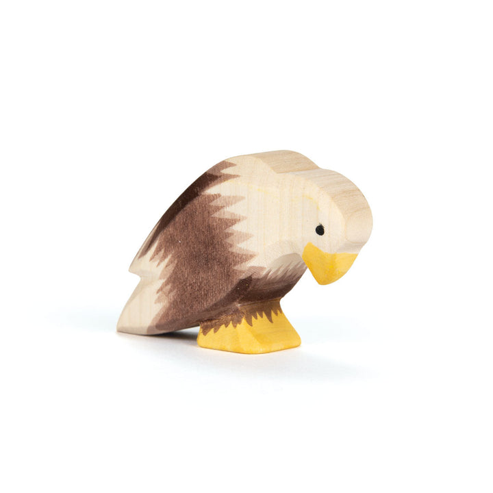 Ostheimer Bald Eagle, sitting