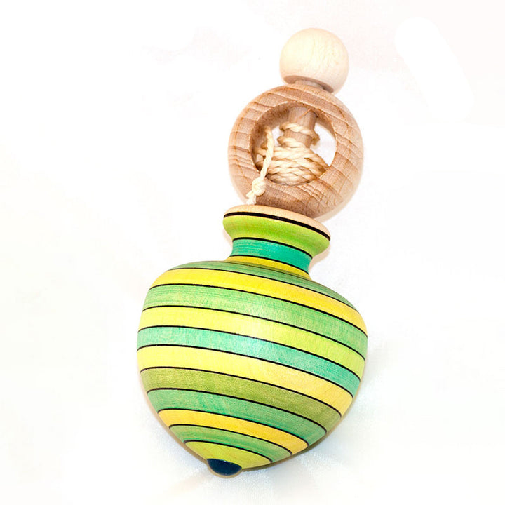 spinning top with retractable starter