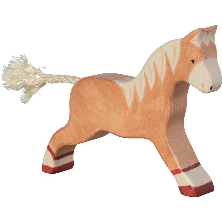 Holztiger light brown horse, running