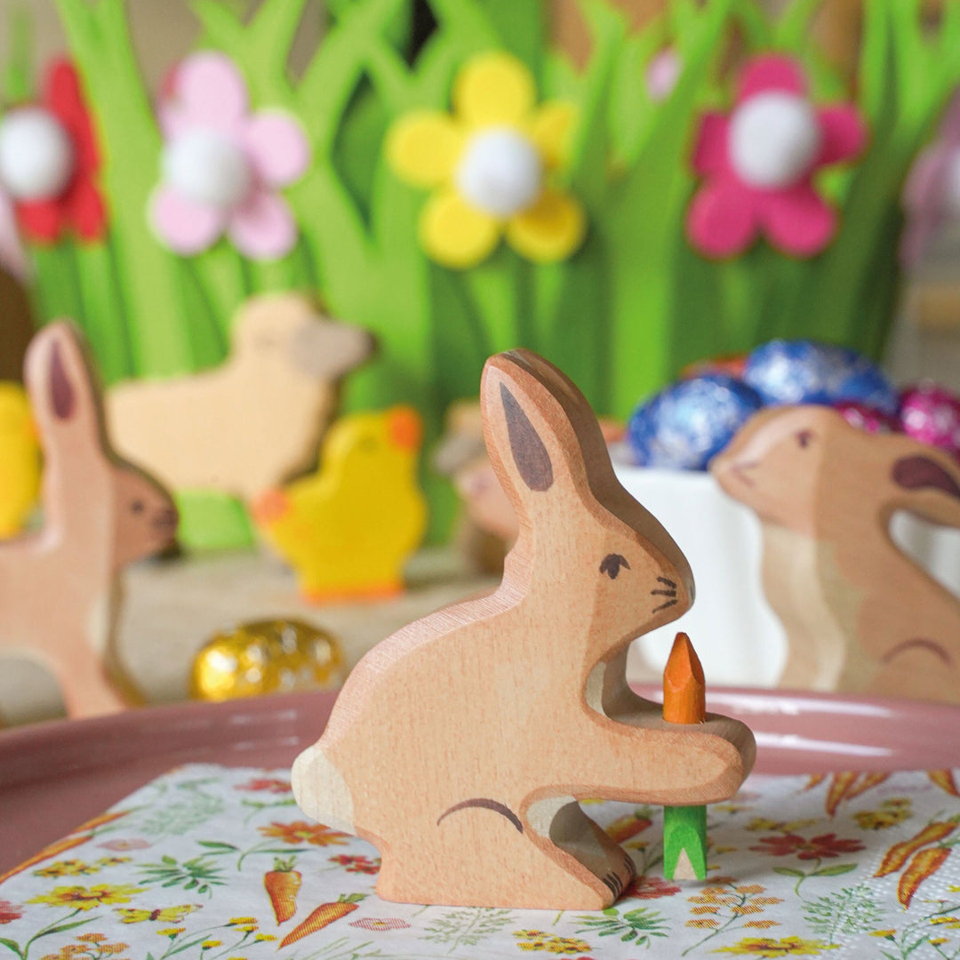 Holztiger rabbit with carrot