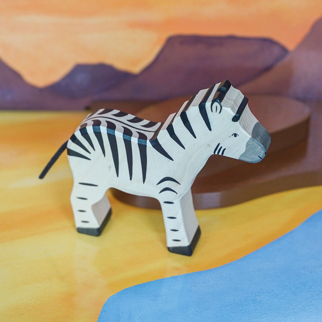 Holztiger zebra, with textured mane