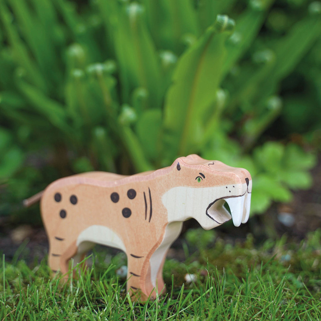 Holztiger saber-toothed tiger