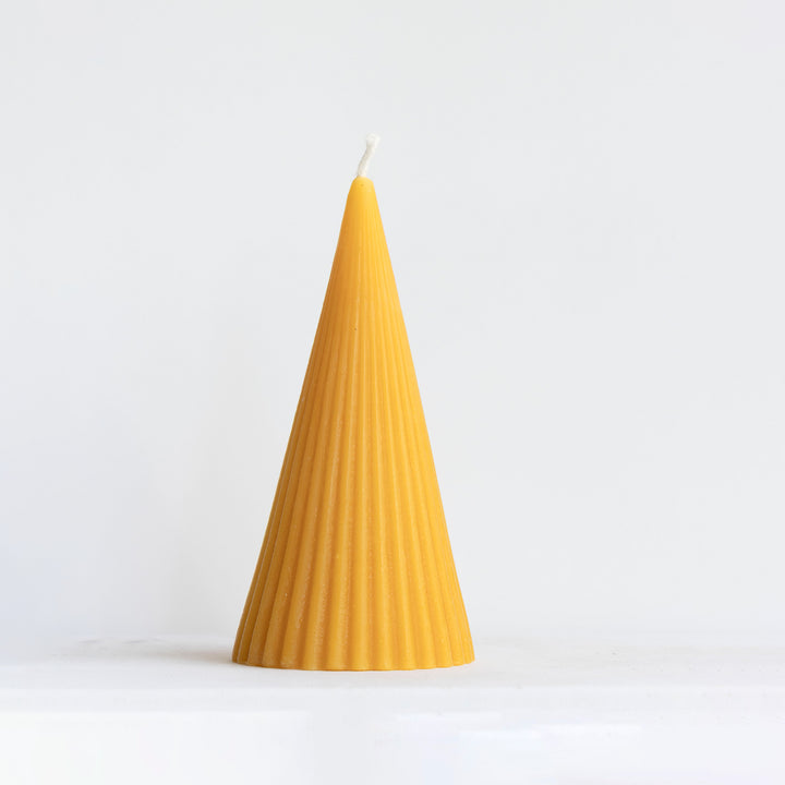 Dipam beeswax cone candle