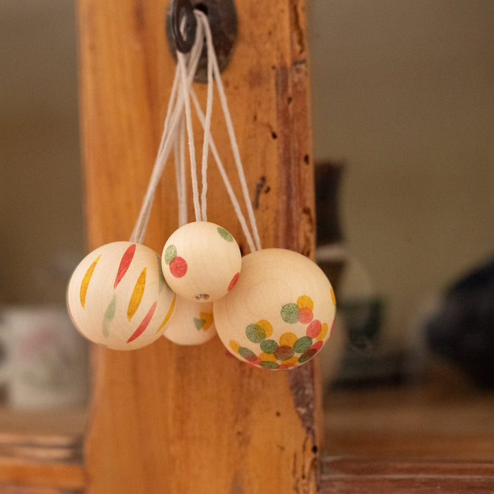 Grapat Wonder Balls Ornament
