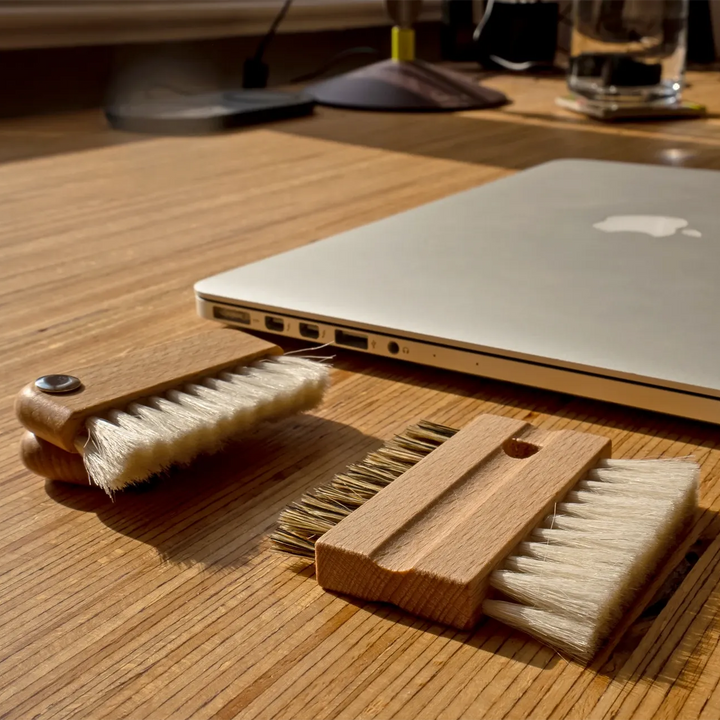 keyboard brush
