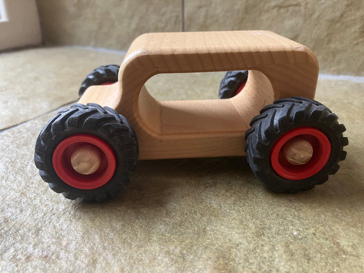 Fagus wooden car Oldie (gently played)