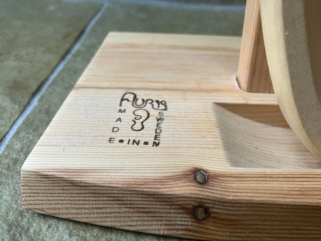 Auris Children's Lyre, pentatonic, 7 strings with stand (gently played)