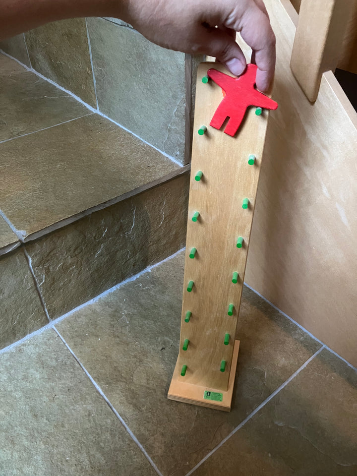 the wobbler (secondhand, gently played)
