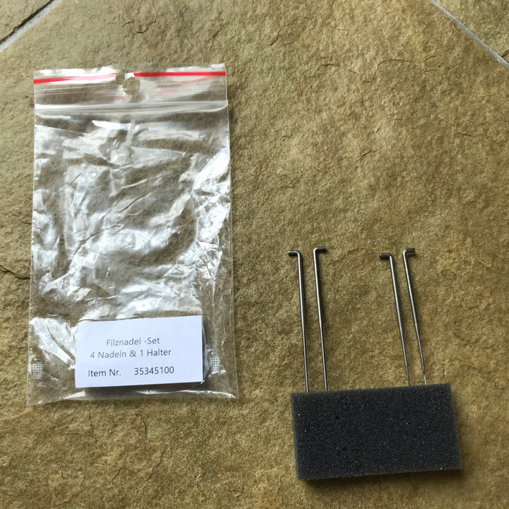 Filges felting needles (2 fine & 2 coarse)