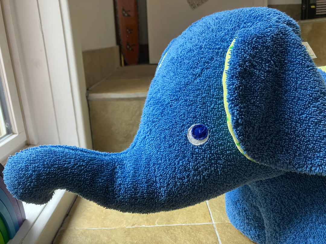 XXL blue elephant (secondhand)