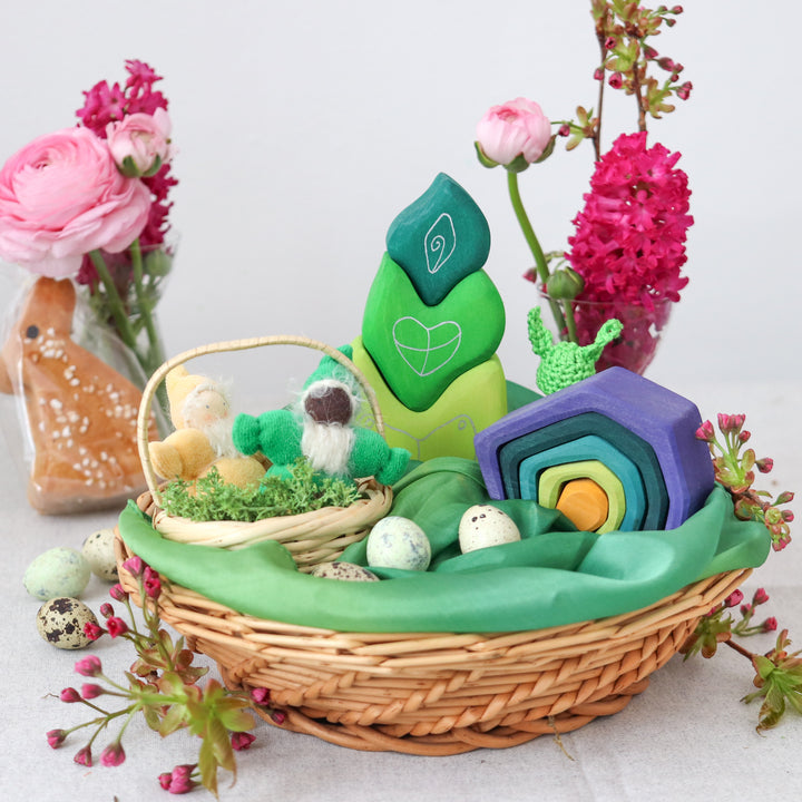 Grimm's 6 Dwarfs with beards, Rainbow set of 6