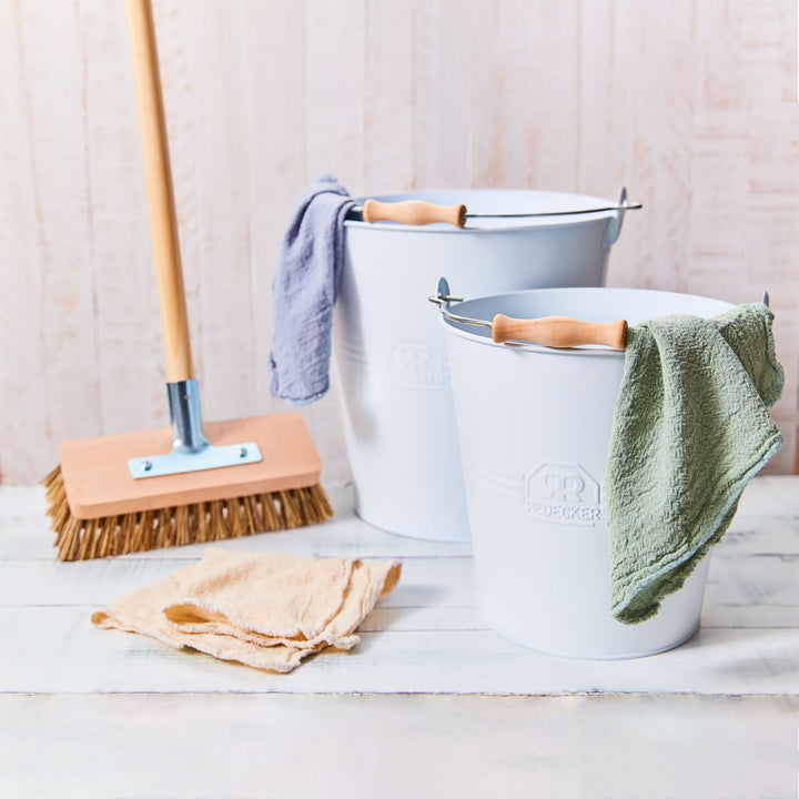 scrub brush head with union fibres