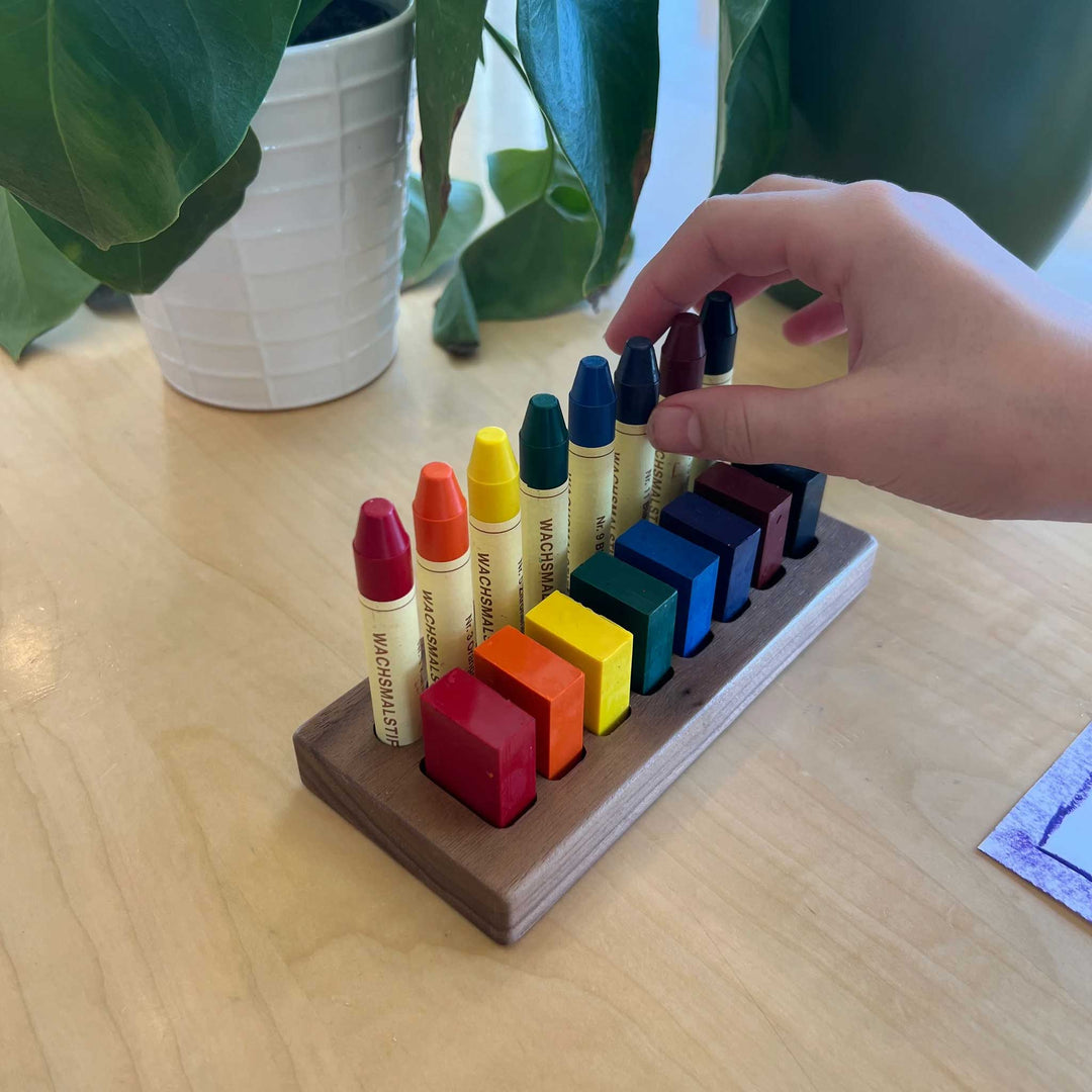crayon holder