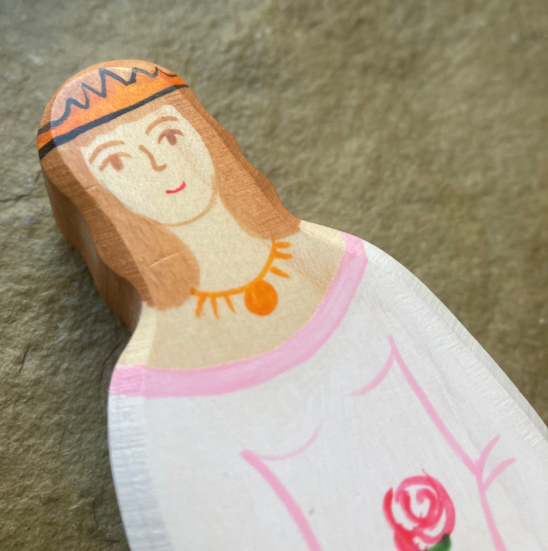 Holztiger princess (gently played)