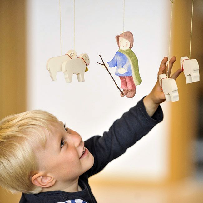 Ostheimer shepherd boy mobile – Nest