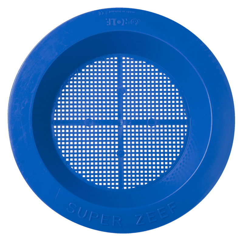 Rolf sand play sieve, blue