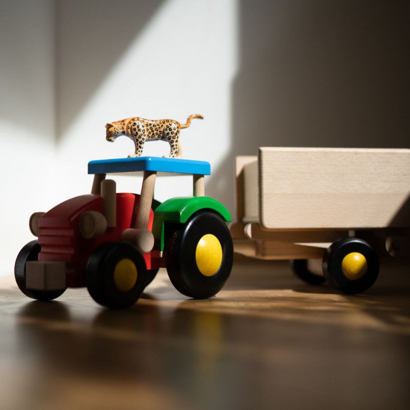 Bajo Tractor with Wagon