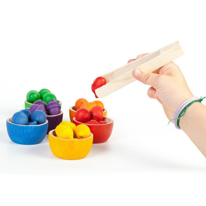 Grapat Wood Coloured Bowls & Acorns with Tongs
