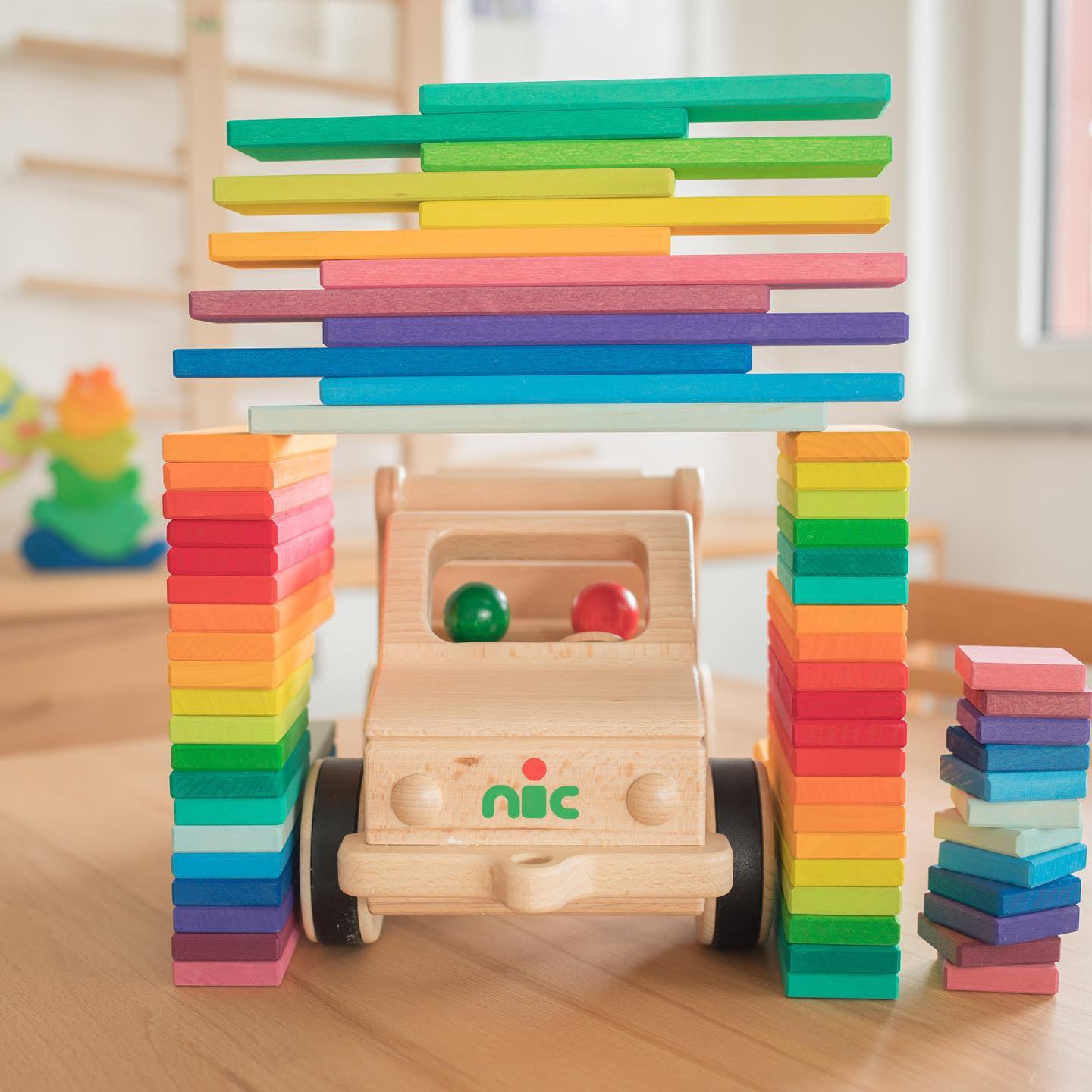 Gluckskafer rainbow store building slats 64