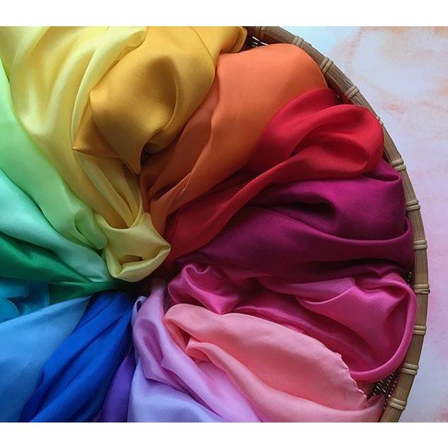 Playsilks-22_2000x_sq_5a24b5e2-06a6-45df-9f4c-d89a7a0296fc.jpg