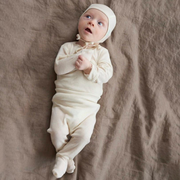 Ruskovilla_vauva_baby_silkkivilla_silkwool_ensisetti_newbornset_9812a904-a09c-4c84-9045-4709c9bb665f.jpg