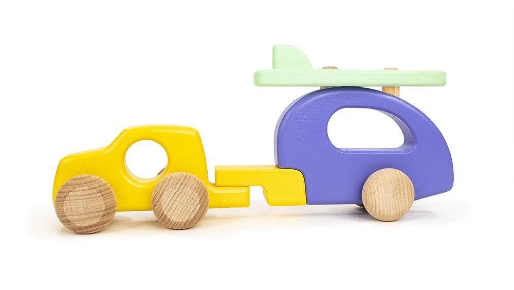 Bajo car, camper & surfboard
