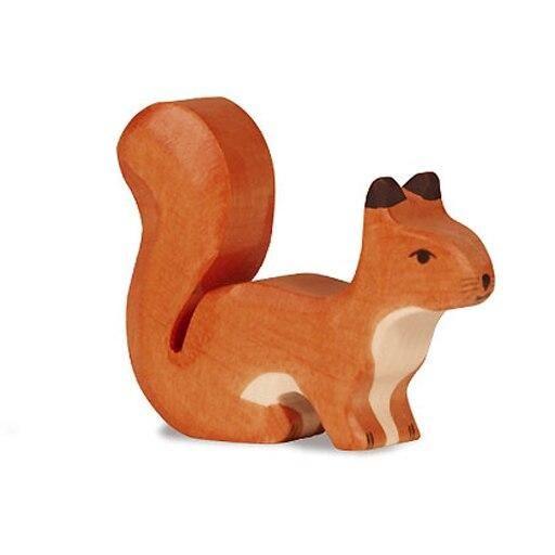 Holztiger orange squirrel, standing