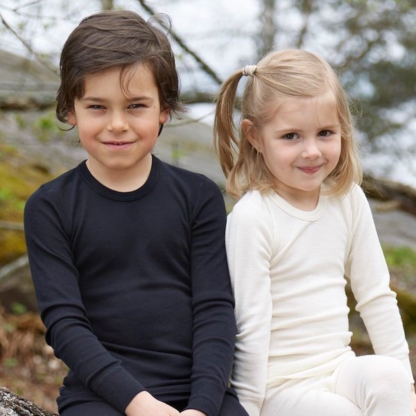 th_Ruskovilla_silkkivilla_aluspaita_lapset_Kaisla_Nordic-ecowear.jpg